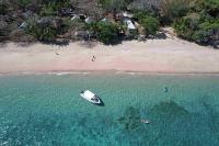 Kani Keliにあるル ジャルダン マオレの海水浴船