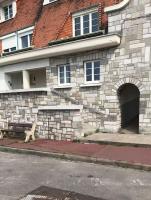 Budynek, w którym mieści się apartament