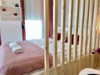Posteľ alebo postele v izbe v ubytovaní Marina Panorama Apartment & Garage