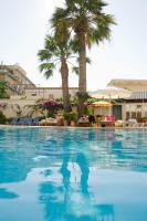 Bazén v ubytovaní Best Western Plus Hotel Plaza alebo v jeho blízkosti