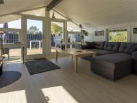 Posezení v ubytování Holiday Home Bryti - 500m from the sea by Interhome