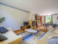 Część wypoczynkowa w obiekcie Holiday Home Le Large by Interhome