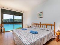 Posteľ alebo postele v izbe v ubytovaní Holiday Home Port del Rei II by Interhome