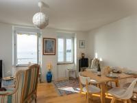 Televízia a/alebo spoločenská miestnosť v ubytovaní Apartment L'Emeraude by Interhome