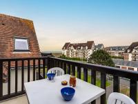 Balkón alebo terasa v ubytovaní Studio Cabourg Plage-20 by Interhome