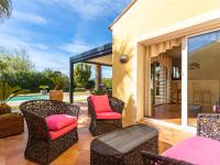 Basen w obiekcie Holiday Home Maison Boutons d'Or by Interhome lub w pobliżu