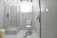 Kúpeľňa v ubytovaní Apartmani Erna