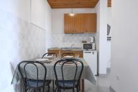 Kuchyňa alebo kuchynka v ubytovaní Apartmani Erna