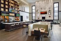 Un restaurante u otro lugar para comer en Wyndham Atlanta Buckhead Hotel & Conference Center