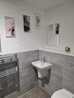 Půdorys ubytování Luxury 2 Bed, 2 Bath Apartment - The Quays