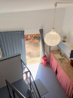 Posedenie v ubytovaní Adorable guest house/annexe avec terrasse
