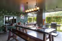 Restaurace v ubytování La Casa del Lago Kanchanaburi
