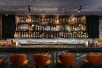 La Mejor Hotel & Sky Barにあるラウンジまたはバー