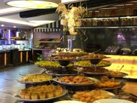 Mad på resortet eller i nærheden