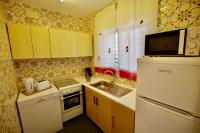 Kuchyňa alebo kuchynka v ubytovaní V&V LLORET- Apartamento Europa