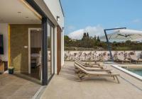 Bazén v ubytování Villa Coralis With Heated Pool nebo v jeho okolí