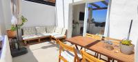 Posezení v ubytování Unique & Fashionable 3 Bedroom Holiday Home - Views