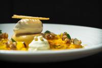 Φαγητό σε αυτό το ξενοδοχείο ή κάπου εκεί κοντά