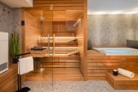 Ein Badezimmer in der Unterkunft www VillaGoldenHill com