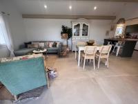 Posedenie v ubytovaní Maison rénovée 3 chambres près plage, clim, internet - FR-1-726-5
