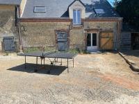 Stolný tenis v ubytovaní Maison chaleureuse au cœur du perche sarthois alebo v jeho okolí