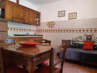 Agriturismo Val di Nappoにあるキッチンまたは簡易キッチン