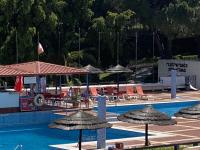 Bazén v ubytování Albufeira Garden Beach nebo v jeho okolí