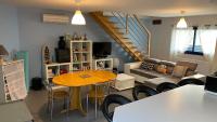 Posedenie v ubytovaní Maison 6 personnes, 3 chambres, près de la mer, au calme