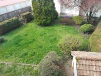 Ogród w obiekcie Appart'Hotel la Savoureuse
