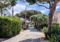 Ogród w obiekcie La Capte, A 2min de la mer, Terrasse-Wifi-Parking gratuit