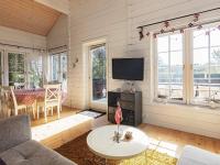 TV a/nebo společenská místnost v ubytování Holiday home Løgstør IX