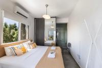 Postel nebo postele na pokoji v ubytování Napa Bay View Villa 7