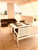 A seating area at Opalia Residence - Stella Garda Lake Lifestyle