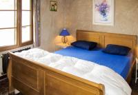 Łóżko lub łóżka w pokoju w obiekcie Villa de charme à Saint-Maime avec piscine privée