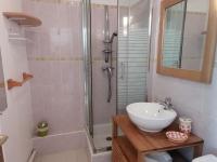 Plan piętra w obiekcie Studio Climatisé pour 4 avec Grande Terrasse, à 2 Pas du Port et 5 min de la Plage - FR-1-715-38