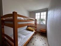 Plán poschodí v ubytovaní Maison cosy 4 pers à 900m plage avec terrasse, BBQ, près des commerces - Notre Dame de Monts - FR-1-540-249