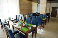 Posezení v ubytování The Ocean Pearl Dharmasthala Ujire