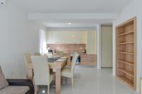 Kuchyňa alebo kuchynka v ubytovaní Resort Mirakul