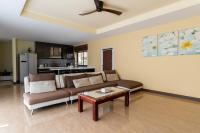Půdorys ubytování East Villa 4, бассейн, 3 спальни by IBG Property