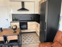 Kuchyňa alebo kuchynka v ubytovaní LUXURY CENTER I