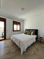 Postel nebo postele na pokoji v ubytování Trendy villa for 14 pers. nearby Murcia/Alicante