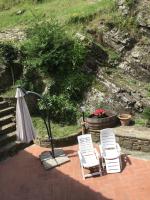 A garden outside Ex-mulino Pontevecchio (mill on the river)