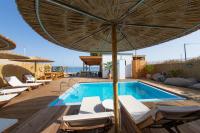 Bazén v ubytování LOGOS Beach Village nebo v jeho okolí