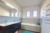 Plán poschodí v ubytovaní Villa Familiale en Provence avec Piscine