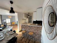 Kuchyňa alebo kuchynka v ubytovaní Appart 6pers centre Valenciennes