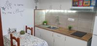 Kuchyň nebo kuchyňský kout v ubytování Burero Beach Stay - Comfy - Near airport & Beaches