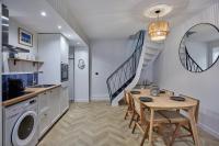 Kuchyňa alebo kuchynka v ubytovaní Duplex Center of Paris by Studio prestige