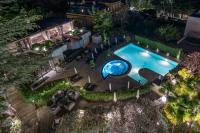 Bazén v ubytovaní Hotel Mignon Meran Park & Spa alebo v jeho blízkosti