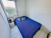 Posteľ alebo postele v izbe v ubytovaní Appartement 6 pers. - Proche port et plage avec terrasse & parking privé - Cap d'Agde - FR-1-723-68