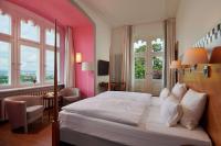 Postel nebo postele na pokoji v ubytování Hotel Schloss Eckberg